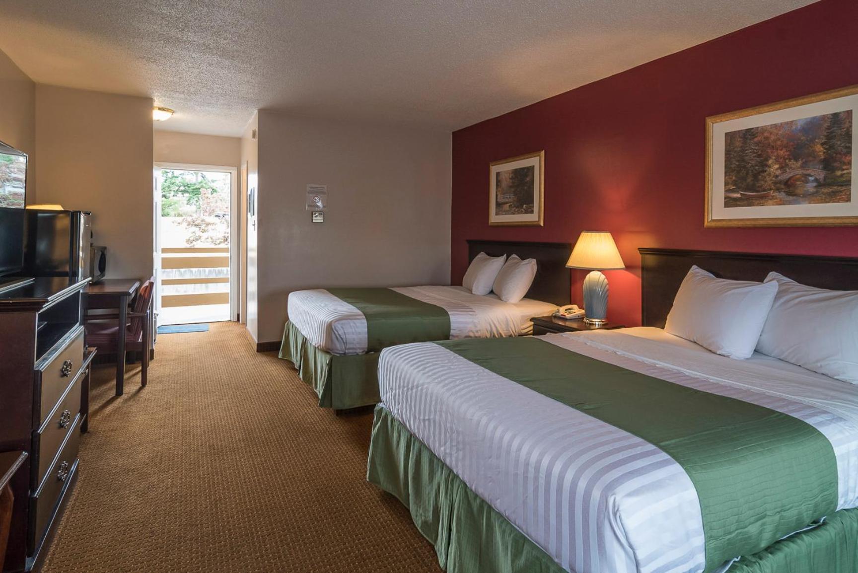 Port Augusta Inn Comox Kültér fotó