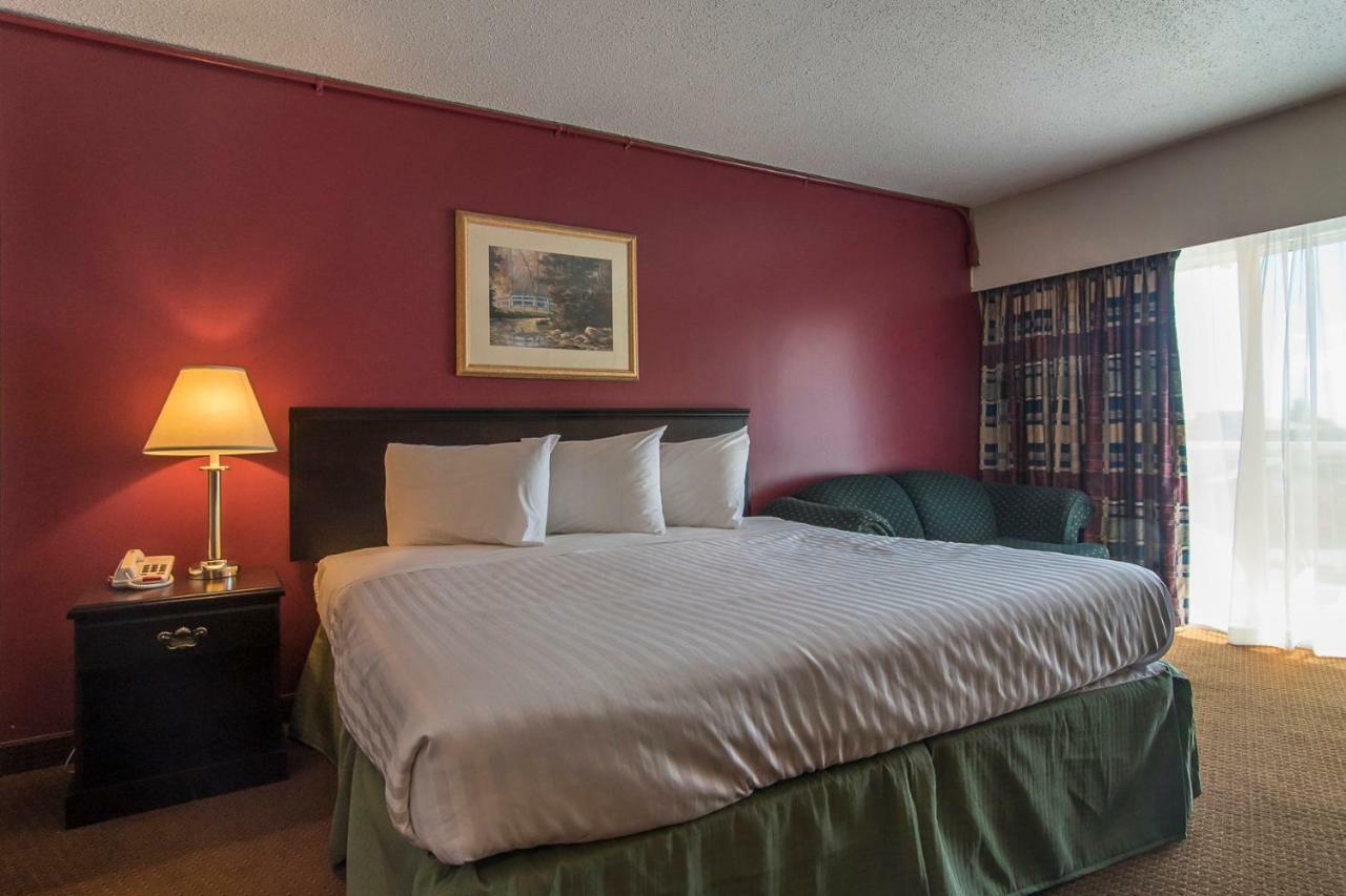 Port Augusta Inn Comox Kültér fotó