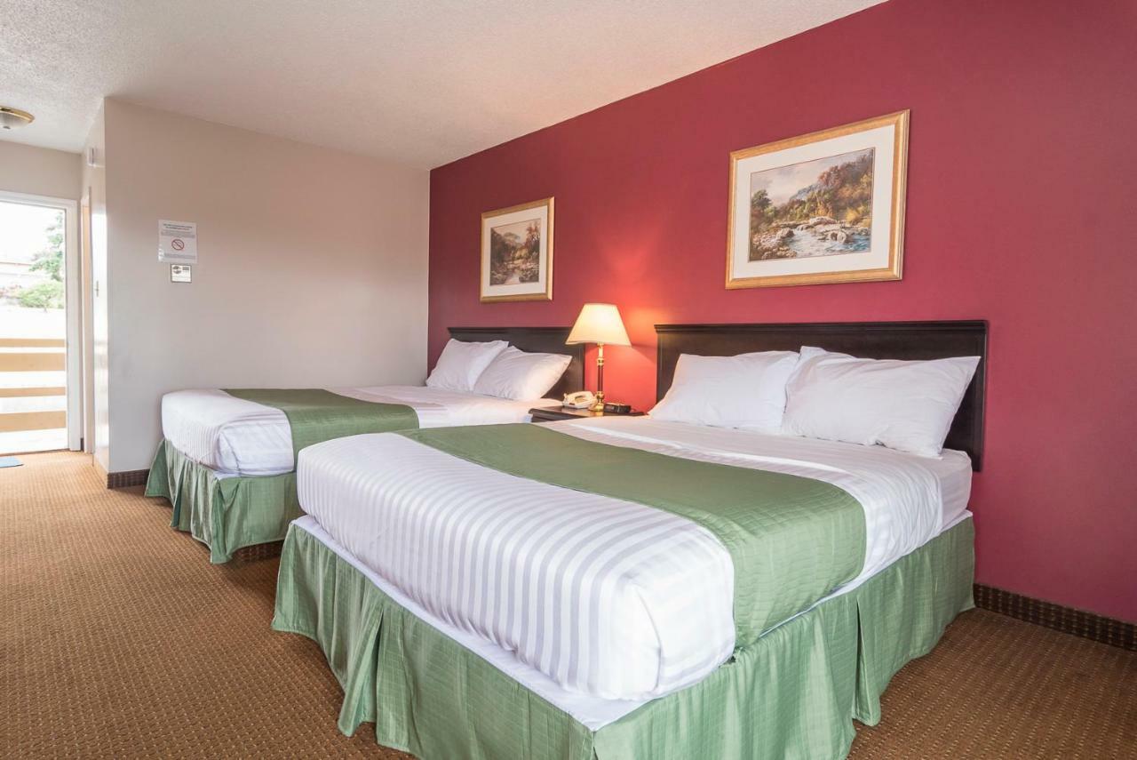 Port Augusta Inn Comox Kültér fotó